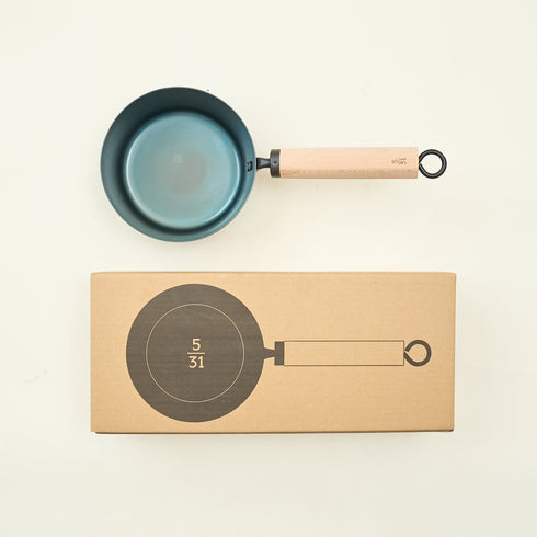 【藤田金属】今日を元気にするお味噌汁パン(31分の5)